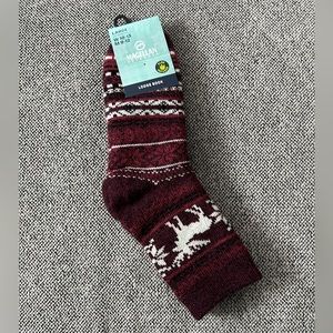 Men’s red lodge socks.